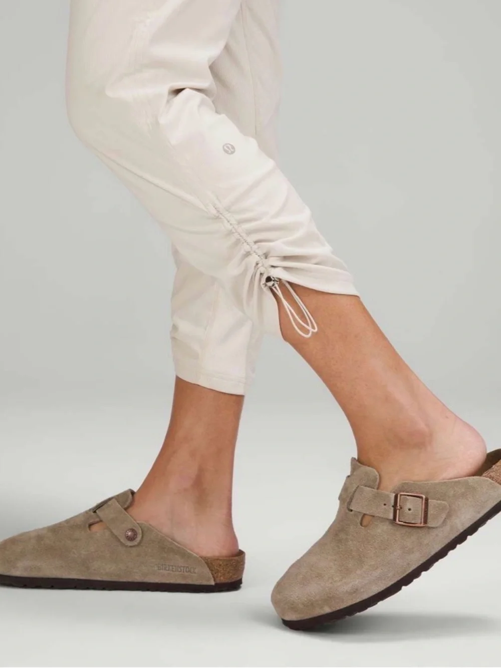 Lululemon Dance Studio Mid-Rise Lined Cropped Pants in White Opal Size 8